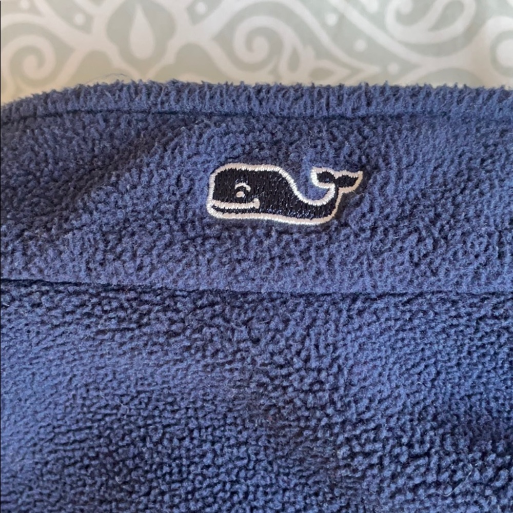 🐳 Toddler Vineyard Vines Fleece 🐳 - Picture 6 of 9